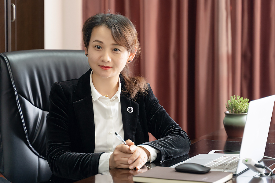 王丽